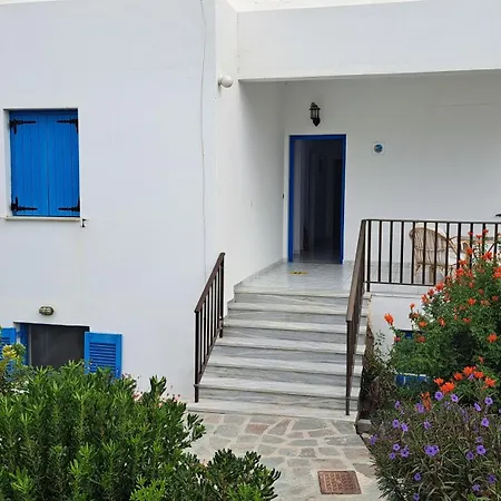 Bizas & 3* Parikia (Paros)