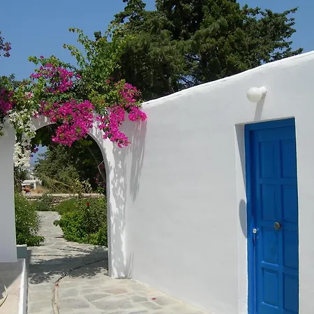 Bizas & 3* Parikia (Paros)