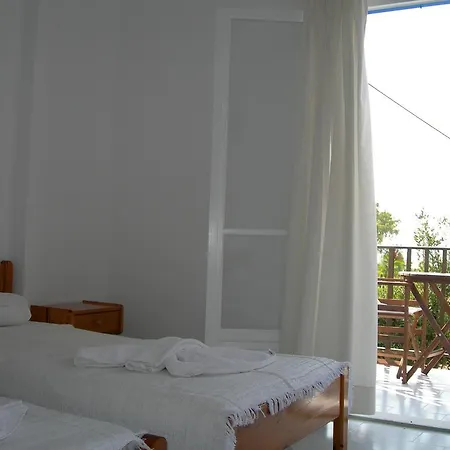 Bizas & Parikia (Paros)
