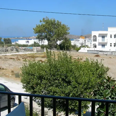 Bizas & Guest house 3*