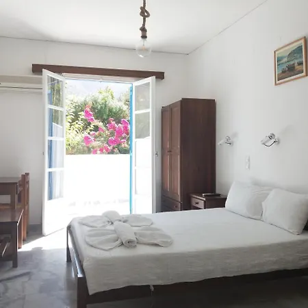 Guest house Bizas & Parikia (Paros)
