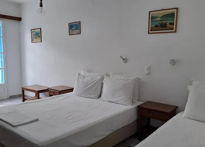 Bizas & 3* Parikia (Paros)