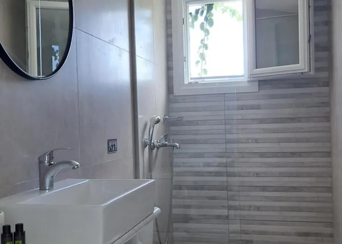 Bizas & Guest house Parikia (Paros)